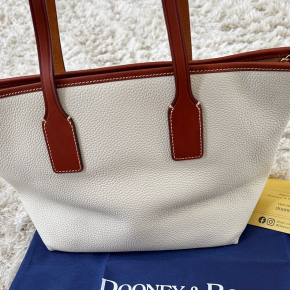 Dooney & Bourke Tan and Brown Tote Bag - Picture 3 of 9